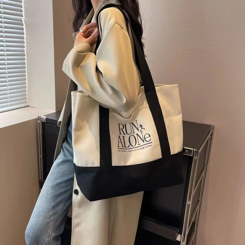 Home>Products>Canvas Large Capacity Cotto Shoulder Bag> Womens Casual Handbag 241008