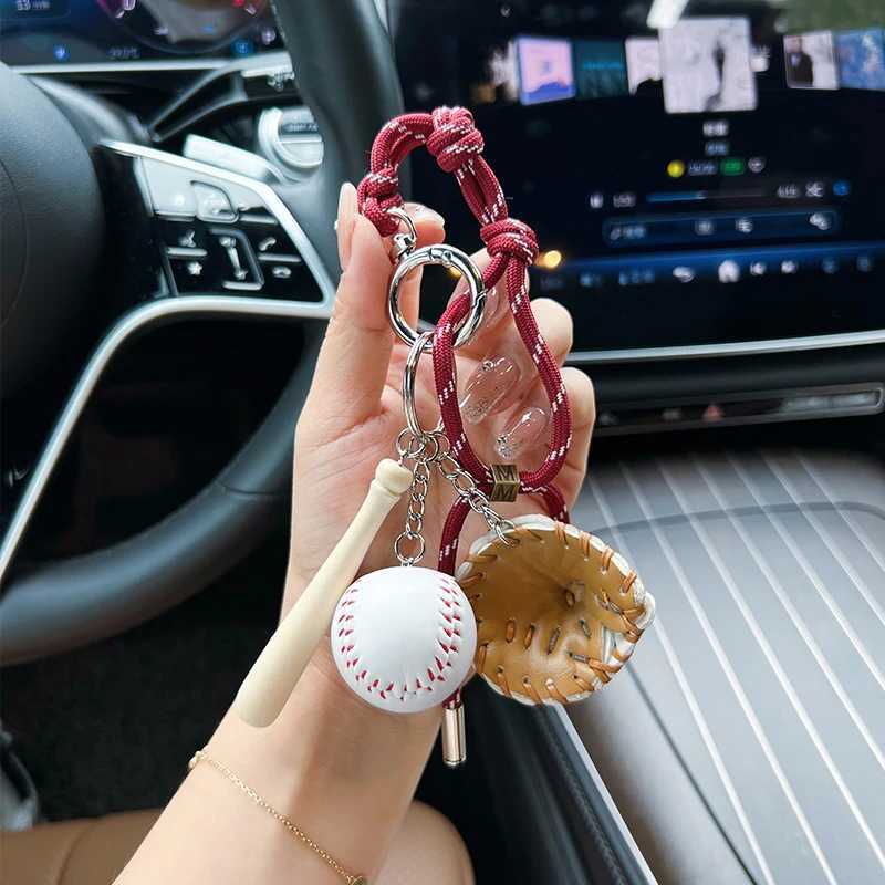 Keychains Lanyards Personalized and innovative baseball keychains simple car handmade ropes bag pendants suspension accessories gifts H250217