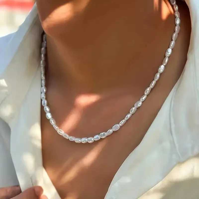2024 New Simple Imitation Pearl Choker Necklace for Women Vintage Elegant Beaded Temperament Necklace Wedding Party JewelryX241009