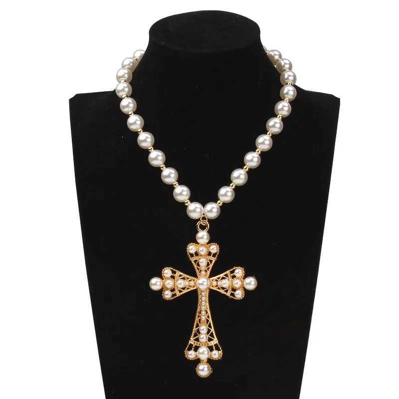 New Exquisite Personalized Fashion Hip-Hop Cross Imitation Pearl Versatile Necklace Jewelry For Women Jewelry Gift WholesaleX241009