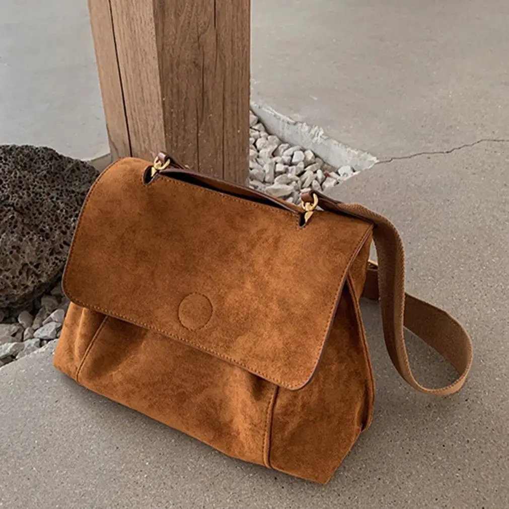 Retro autumn frosted brown suede shoulder cross body bag womens large capacity handbag handbag 241008