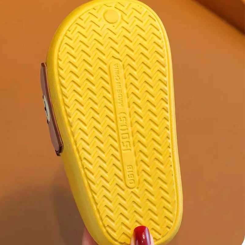 Slipper Childrens cotton slippers with waterproof and non slip heel thick sole with fleece autumn and winter leather surface S2412231