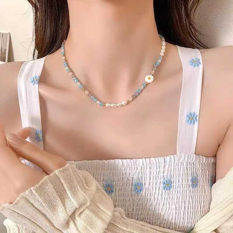 Baroque Simulated Pearls Cute Flowers Colorful Hand-Woven Beaded Short Clavicle Chain Choker Necklace for Women Girls JewelryX241009