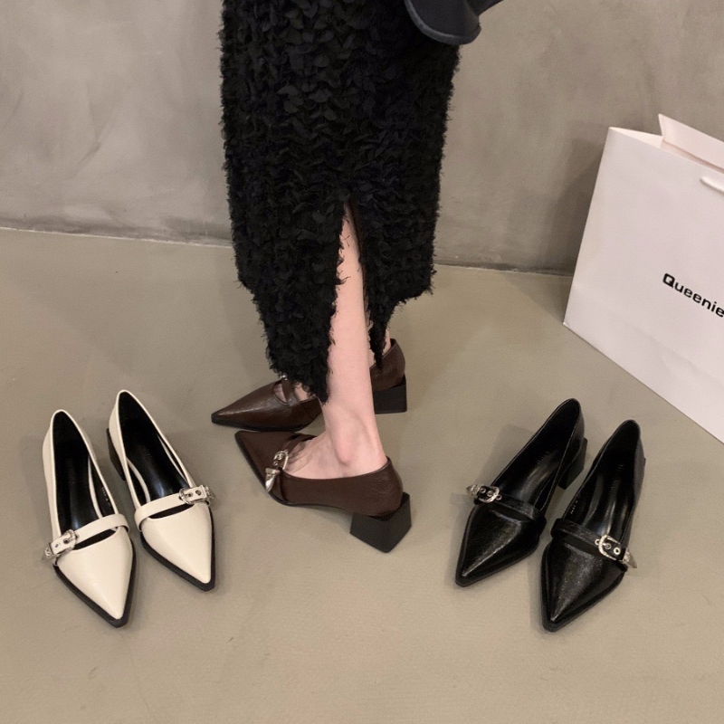 2025 new Women's Classic Leisure Gentle Fashion Seasons Minimalist Vintage Style Shoes Party Triple Brown