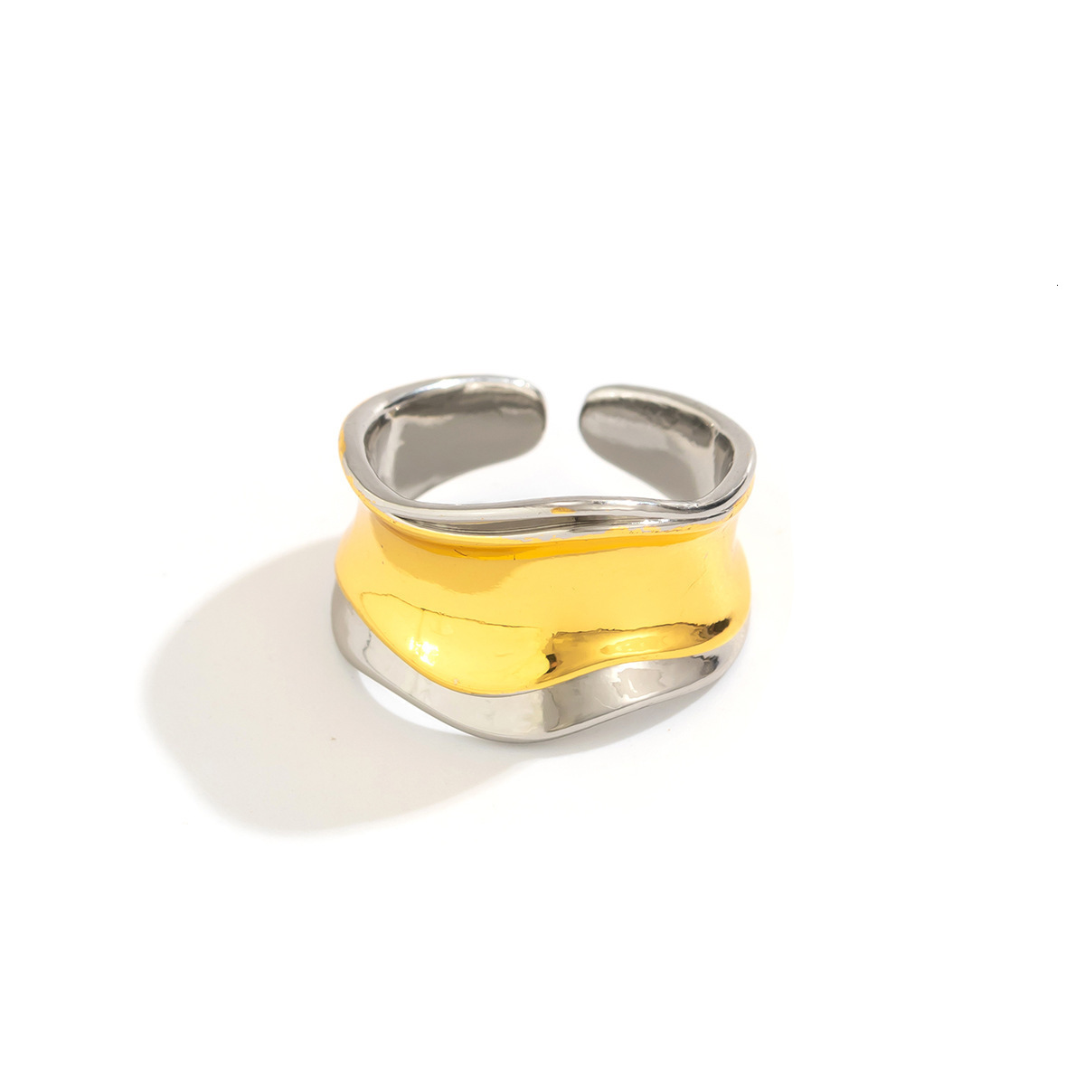 Personalized mixed color metal ripple ring bracelet with irregular and exaggerated three-dimensional rings