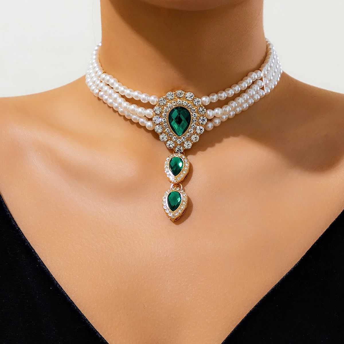 PuRui Elegant Rhinestone Drop Shape Pendant Choker Multilayer Imitation Pearl Necklace for Women Green White Neck Chain JewelryX241009