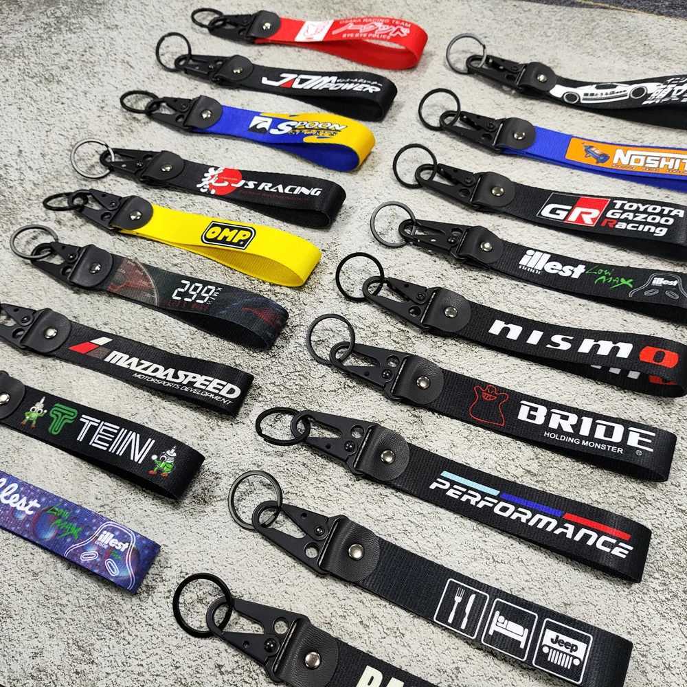 Keychains Lanyards JDM Racing Culture Tags Keychain Pendant Motorcycle Clip Keyring Wrist Durable Keychain Keyring Bracket Automotive Parts J241010EHB
