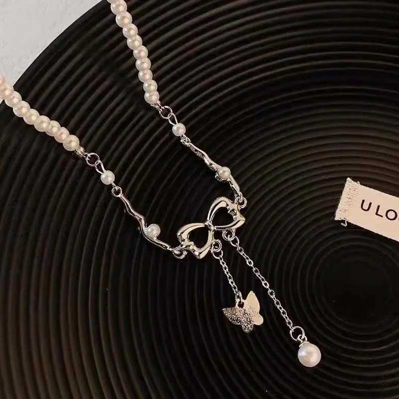 Fashion Pearl Bow Pendant Necklaces for Women Girls Luxury Hollow Bowknot Tassel Clavicle Chain Necklaces Wedding Jewelry GiftsX241009