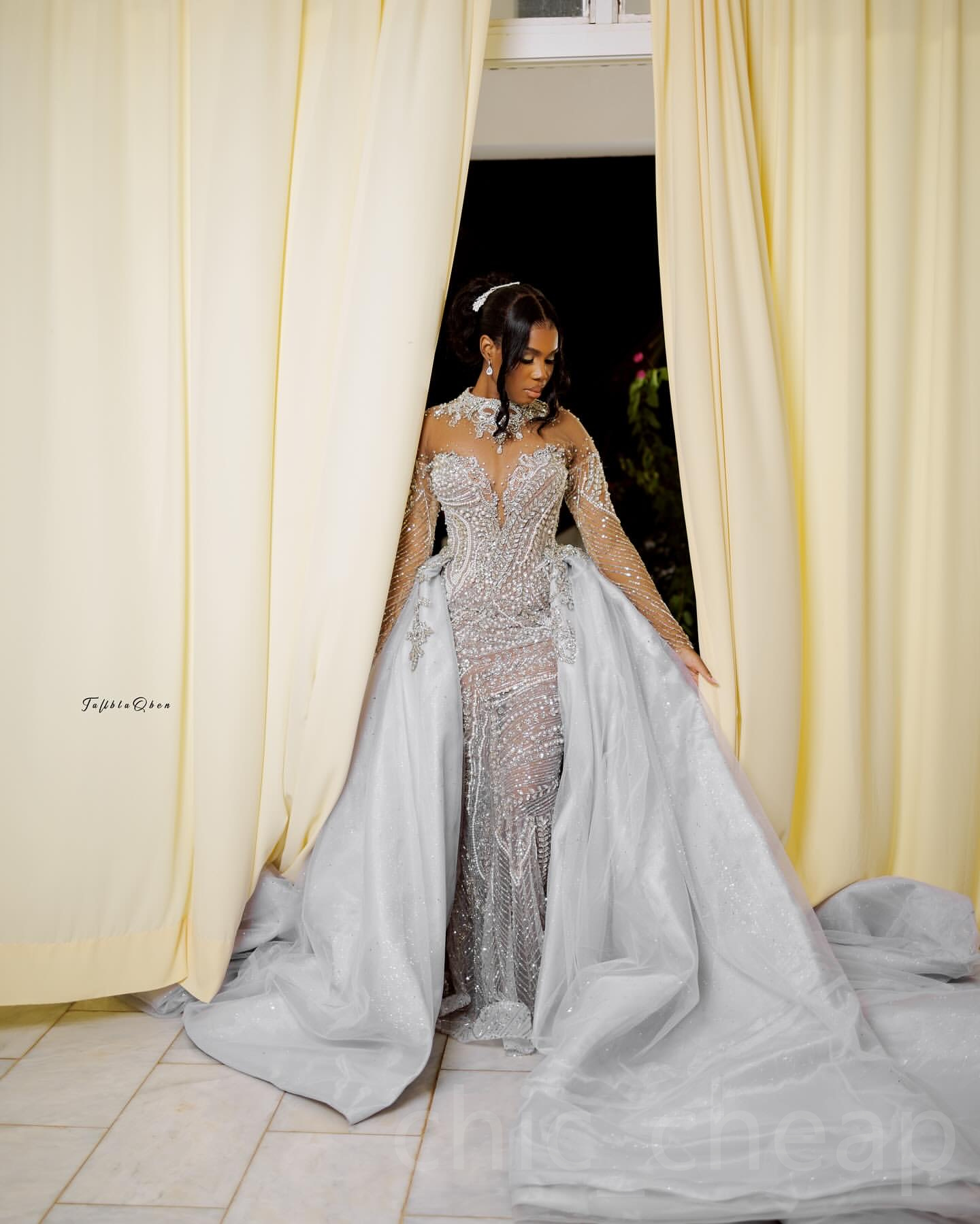 2024 Arabic Aso Ebi Plus Size Off White Illusion Mermaid Wedding Dresses Full Sleeves Sequined Lace Rhinestones Vintage Elegant Bridal Gowns Dress ZJ6