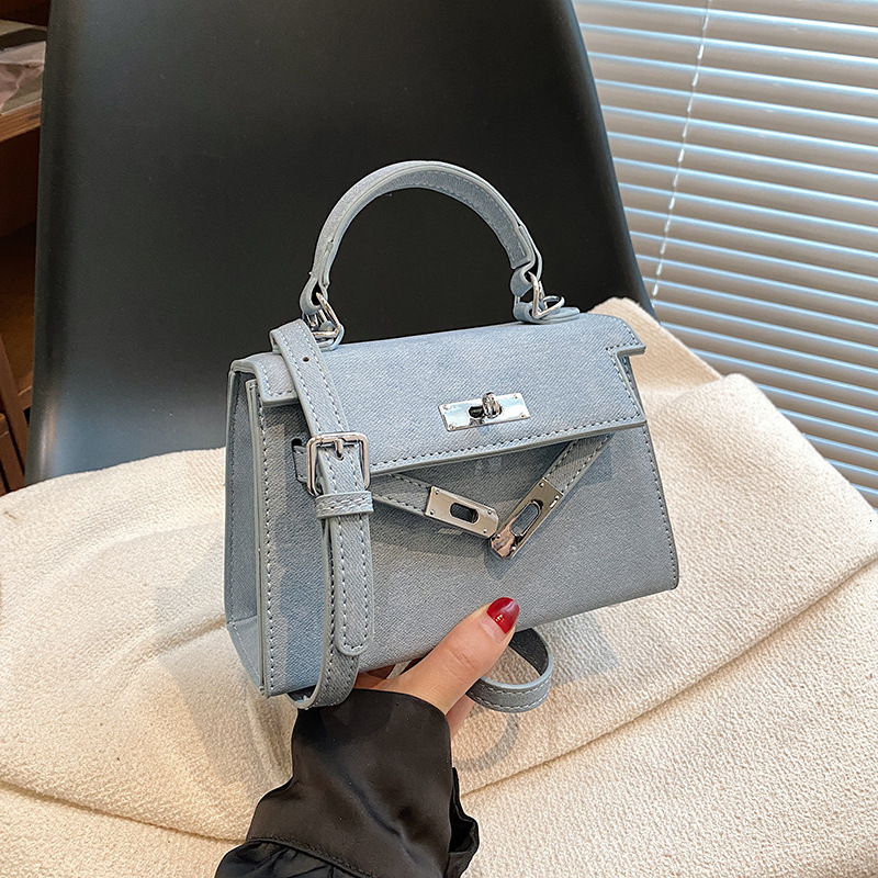 New Designer Women's PU Handbag Fashion Shoulder Crossbody High-end Small Square Bag 2025s 7293413a