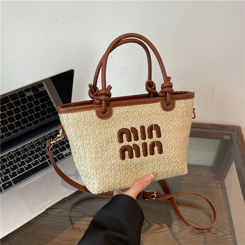 2024 new designer beach grass woven women's embroidered thread fashion cross bag, female niche design shoulder bag