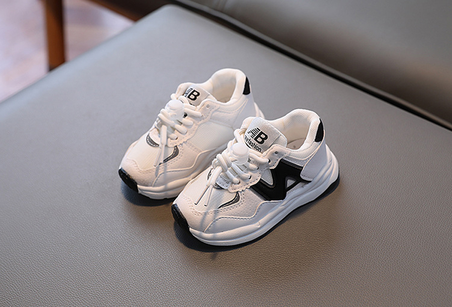 Kids Shoes for Boys Girls Basketball Sneakers New 2025 Fashion Sports Running Shoes Children Flat Casual Baby Toddler Outdoor Shoes 21-36 sizes
