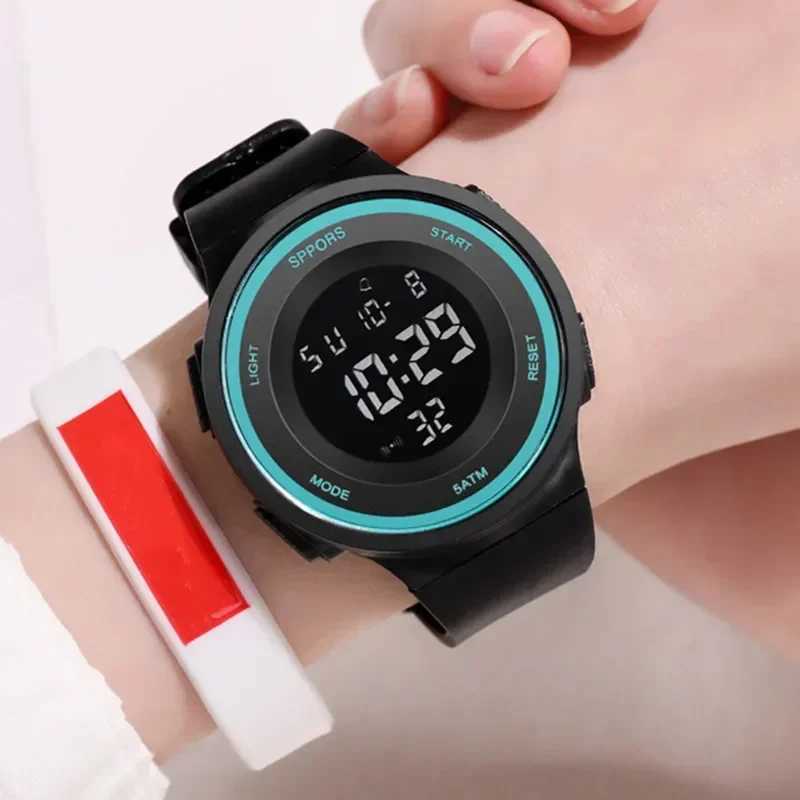 Luminous Watches Mens Electronic Watch Military Watches Waterproof swim Outdoor Sport Wristwatch Silicone Fashion Hours RelojesX241010