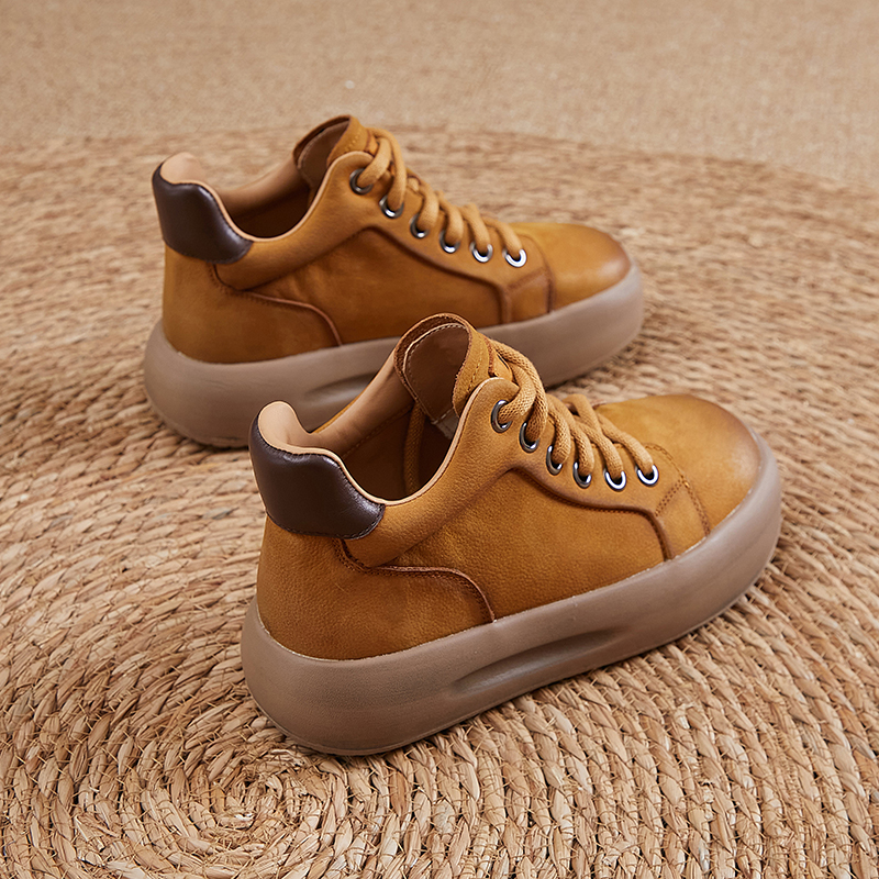 Head layer cowhide high-top women's shoes 2024 autumn and winter new thick bottom retro board shoes female leather lace-up burst short boots