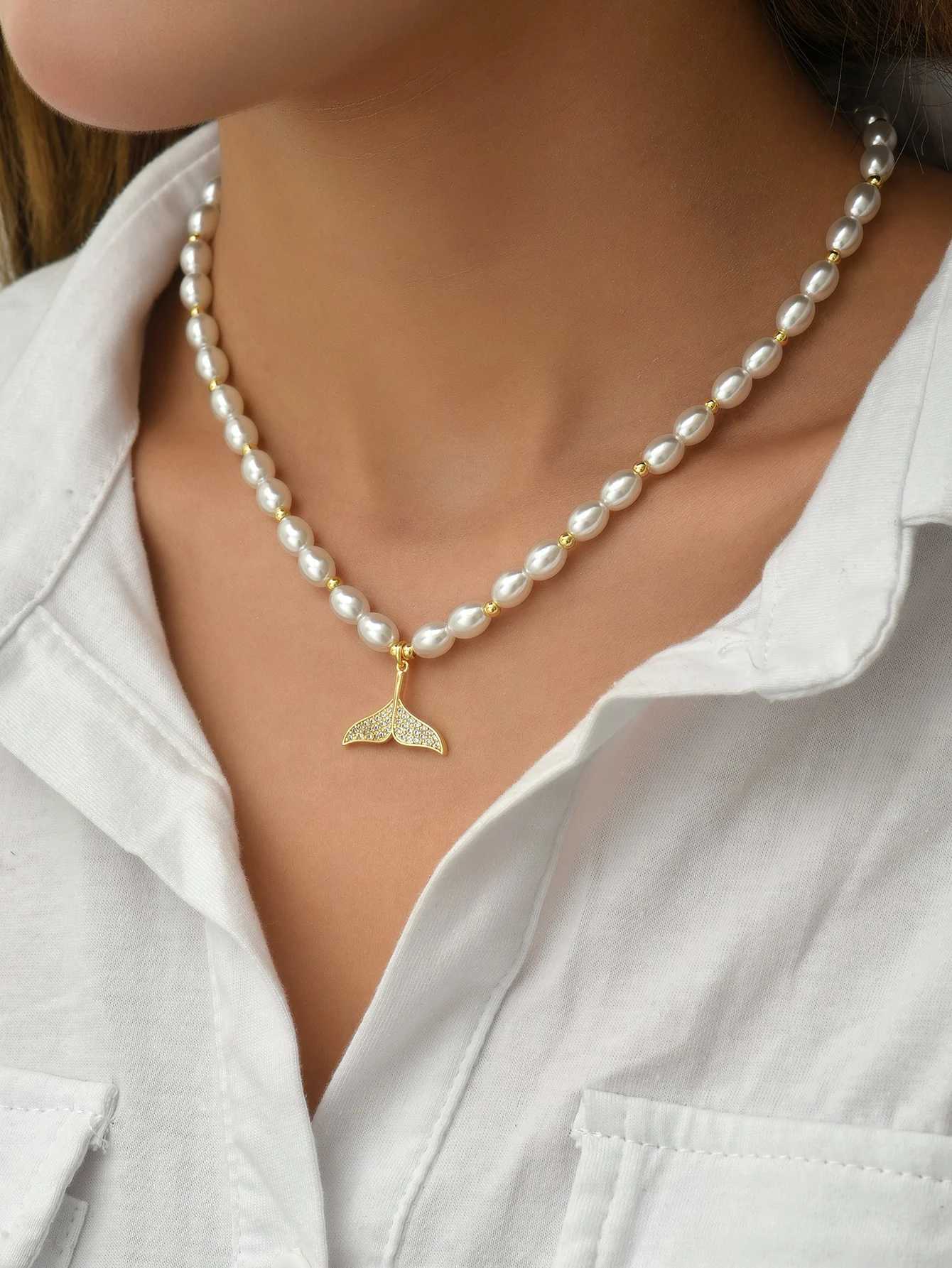 Fish Tail Imitation Pearl Necklace for Women Collar Stainless Steel Gold Color Clavicle Chain Necklaces JewelryX241009