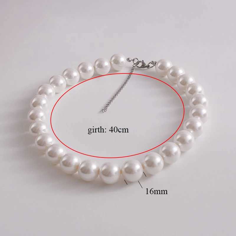 Charming Bridal Wedding Wearing Large White Pearl Necklace Classic Retro Hepburn Style Short Beaded Chain Exaggerated ChokersX241009