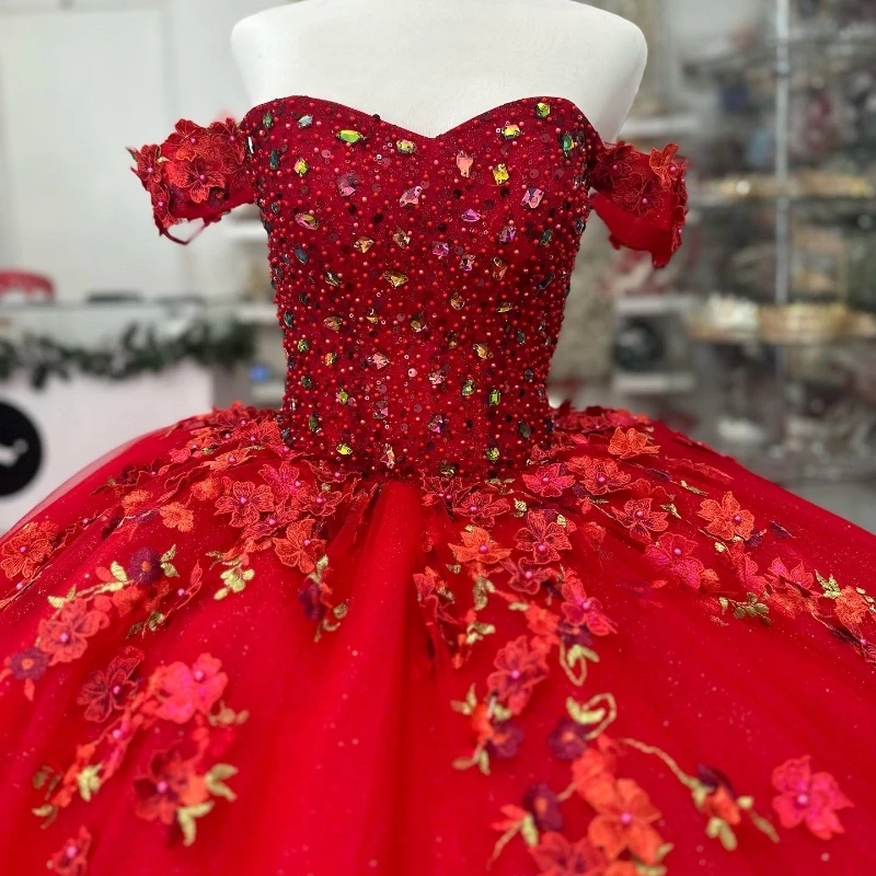 Luxury Red Quinceanera Dresses Sweetheart Ball Gown Applique Lace Beads Crystal Tull Tiered Sweep Train Party Dress Vestidos De 15 Anos