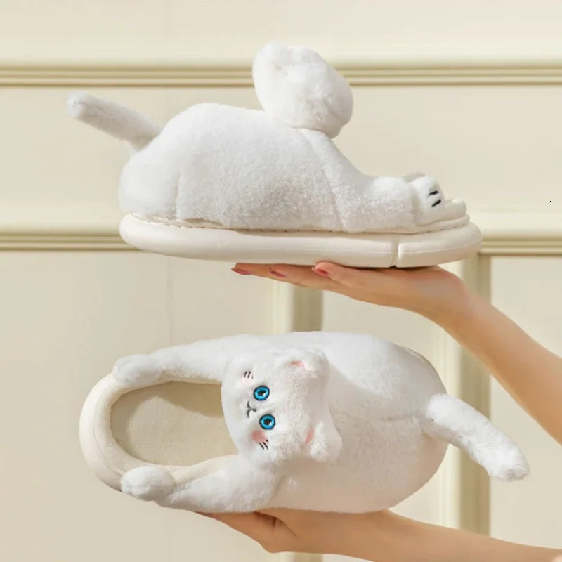 Winter womens slippers cat clips cute cartoon home cotton slippers winter soft soled thick warm couple plush shoes 241007