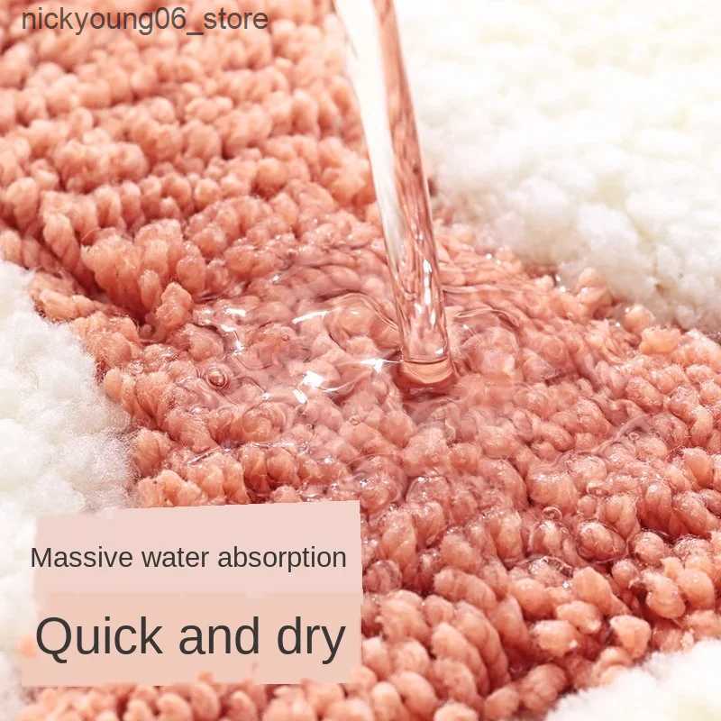 Non-Slip Bath Mats Cartoon Foot Shape Bath Mat Bathroom Door Absorbent Foot Mat Anti-slip Microfiber Bathroom Rug Machine Washable Bath Carpet L240910