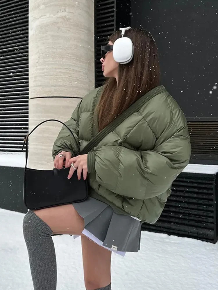 Women Winter Warm Solid Short Down Coat Fashion Two Buttons Long Sleeves Pockets Crop Outwear Chic Lady Commute Street Outerwear 240930