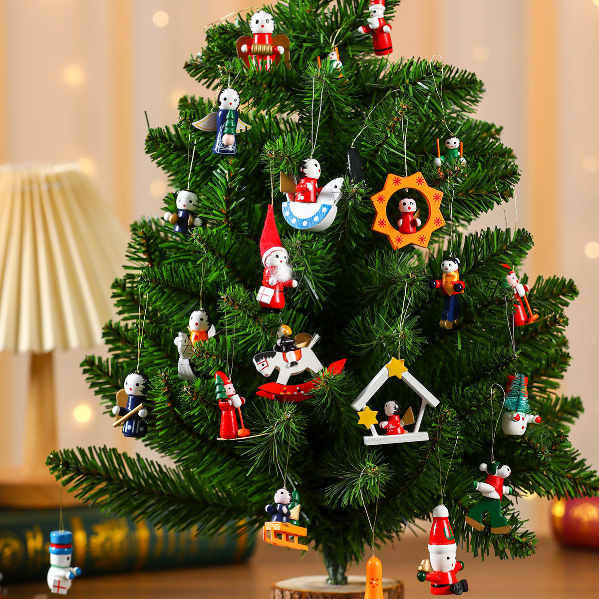 Small gifts in gift boxes, wooden decorations, pendants, accessories, small Christmas tree pendants