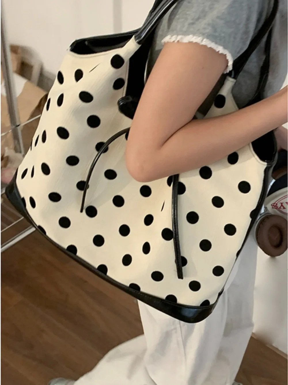 Womens handbag cute polka dot lace handbag large capacity Korean canvas Exquisite panel lower arm bag personalized store 241008