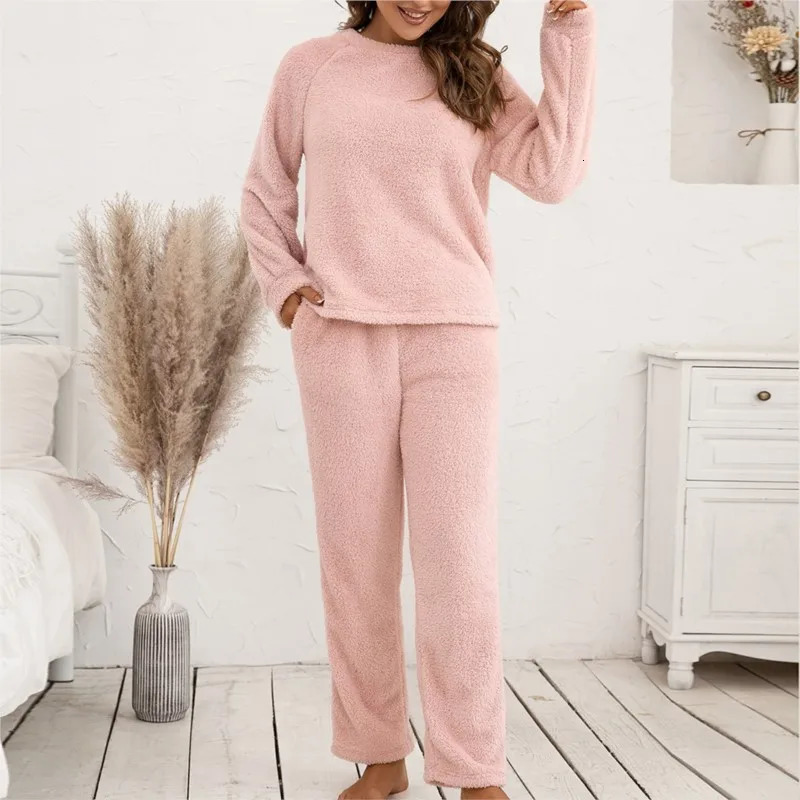 Autumn and Winter Coral Velvet Casual Clothing Set Camouflage Flower Top Pajama Home Clothes 2piece Womens Plush 241008