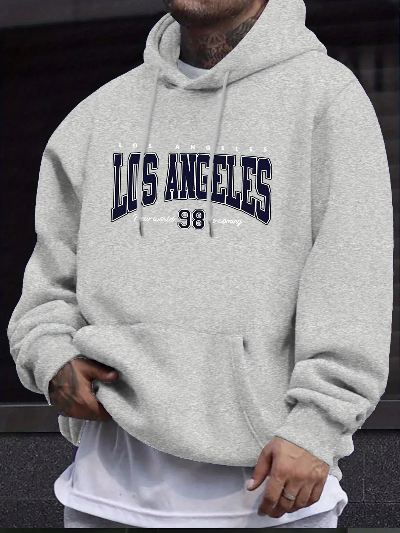 Vibrant Los Angeles printed plush hoodie Stylish mens Fallwinter style American fashion tops for comfortable gifts 241011