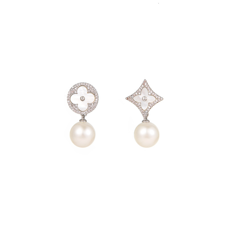 asymmetrical earrings, mother of pearl four leaf wer, new exquisite design, high-end feeg, needle earrings