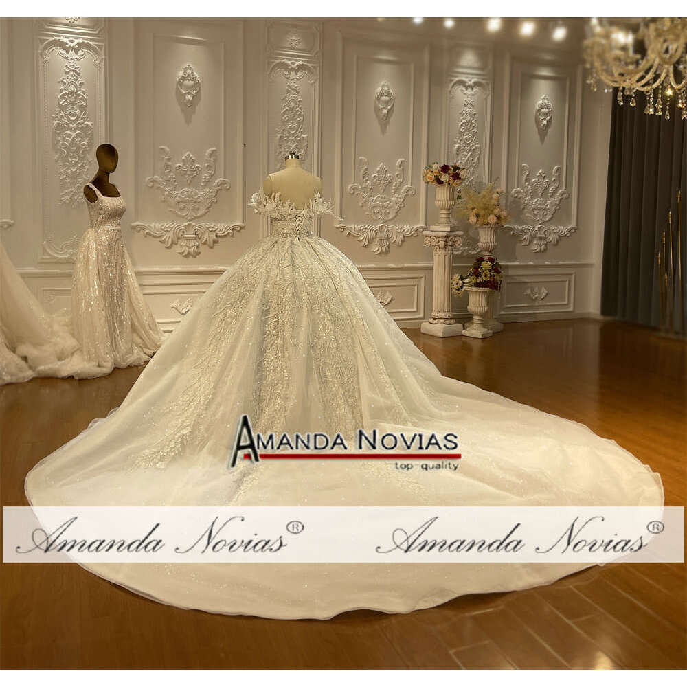 Strapless Lace Appliques Ball Gown Wedding Dress Off The Shoulder Sequins or-Length Princess Bride Vestido De Noiva Custom Made