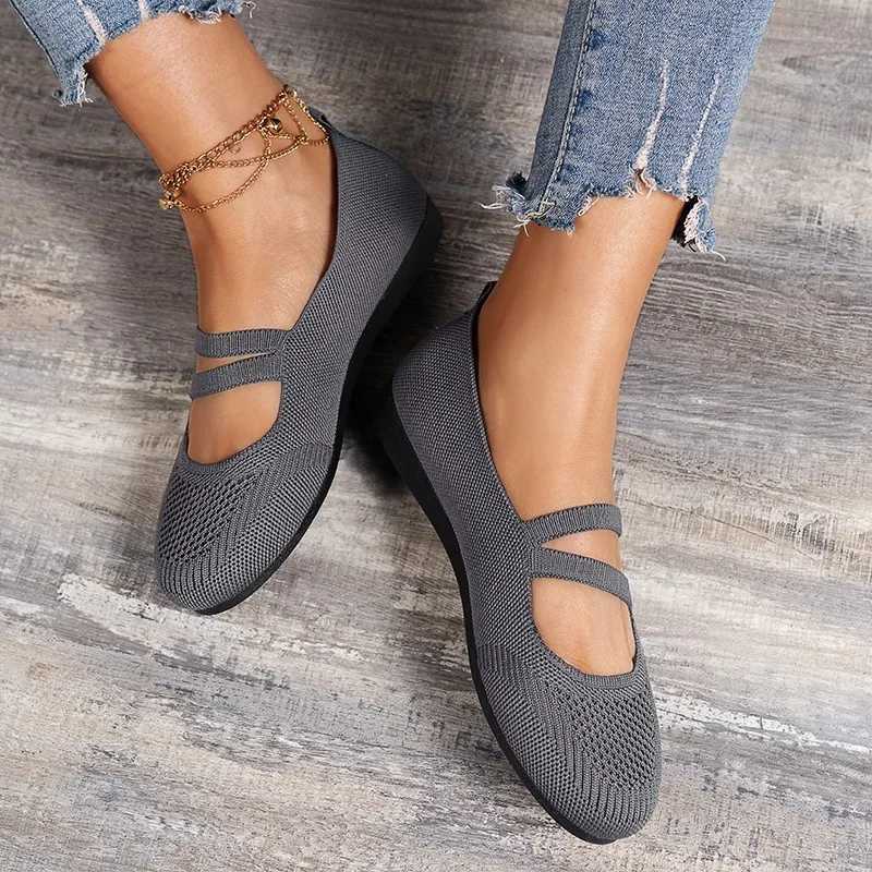Womens elastic knitted flat shoes 2024 summer breathable soft Loafers womens lightweight sliding casual shoes Mom Moccasins Y241011
