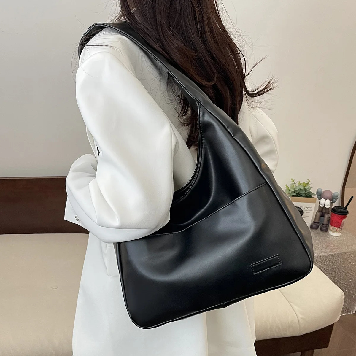 Womens Handbag Large Capacity Fashionable Womens Shoulder Bag PU Soft Leather Womens School Bag 240925