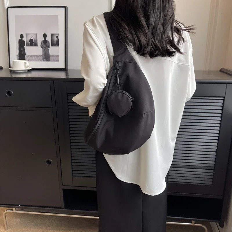 Nylon zipper product waist bag solid color neutral style casual cross body bag soft simple fashion chest bag 241008