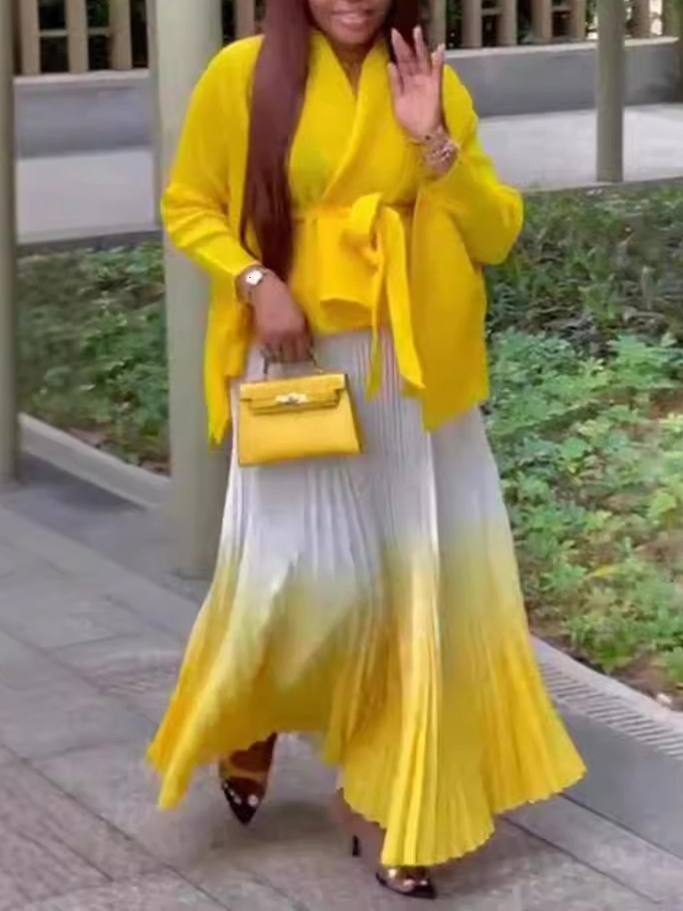 LANMREM Pleated Gradient Two-Piece Set For Women Solid Color Irregular Coat With Elastic Waist Skirts 2024 Autumn New 2Z2501