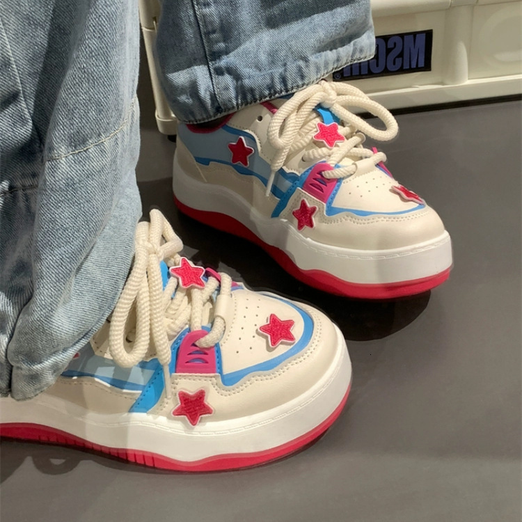 Star Thick soled Little White Shoes for Women 2024 Spring and Winter New Collection, Small and Unique Design, American Versatile Sports Board Shoes
