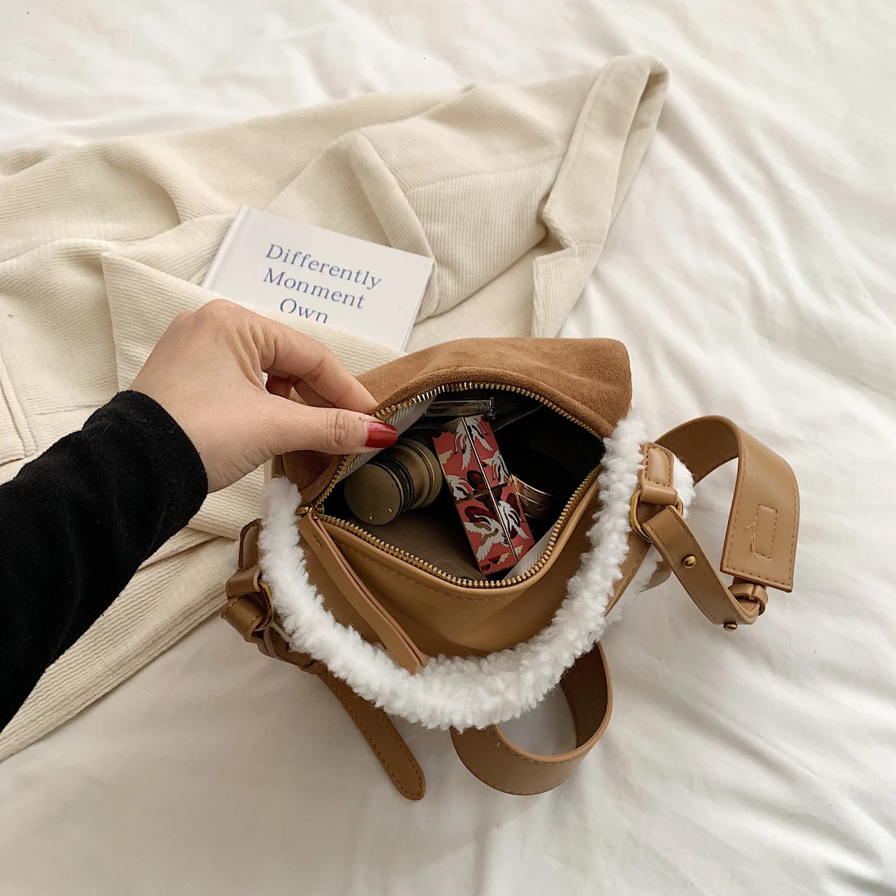Winter Warm Wool Womens Handle Clutch Bag Retro Suede Leather Horizontal Bag Mini Handbag and Wallet Bolsa Feminina 240925