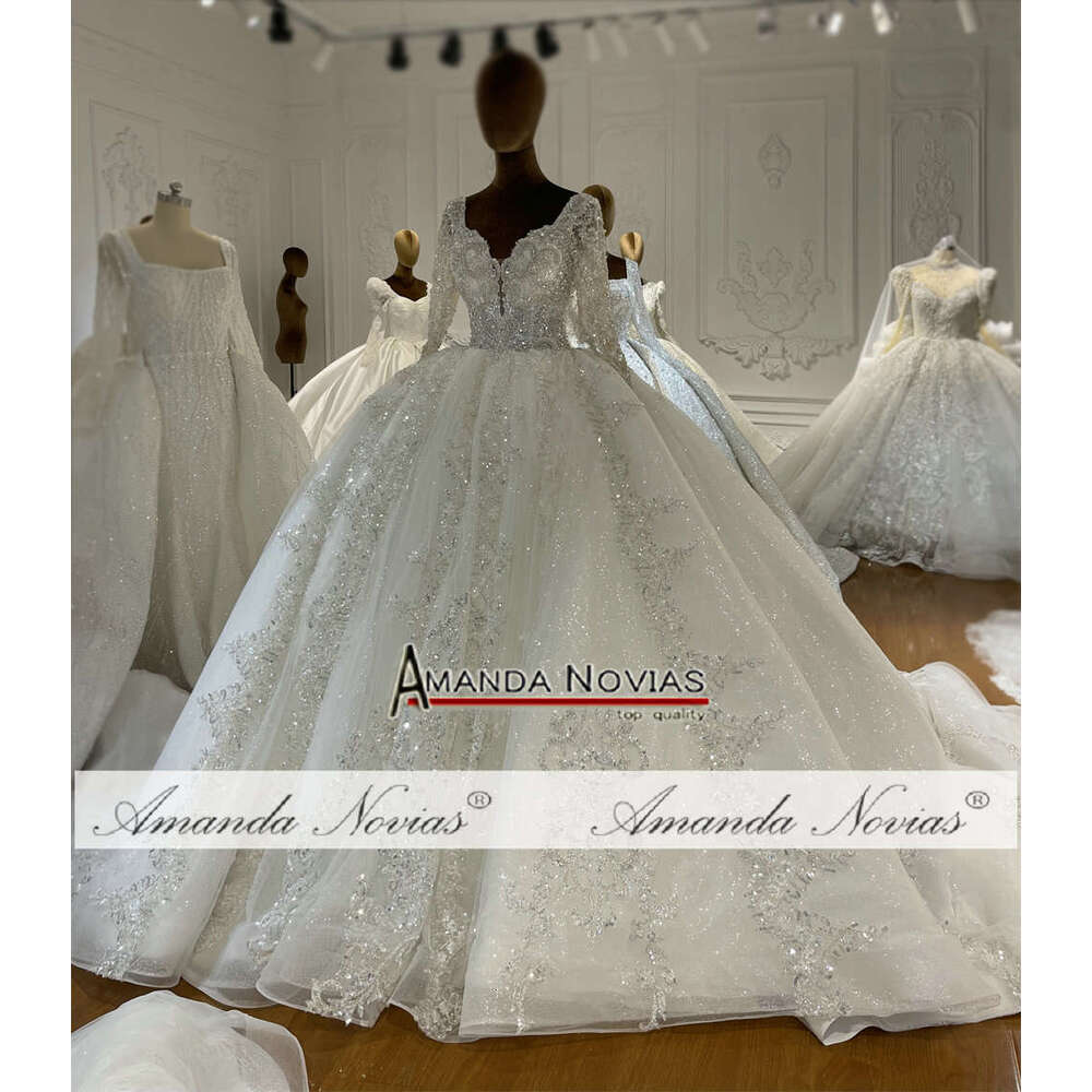 Long Sleeves Lace Appliques Wedding Dress Gorgeous Wedding Dress Ball Gown Sweetheart