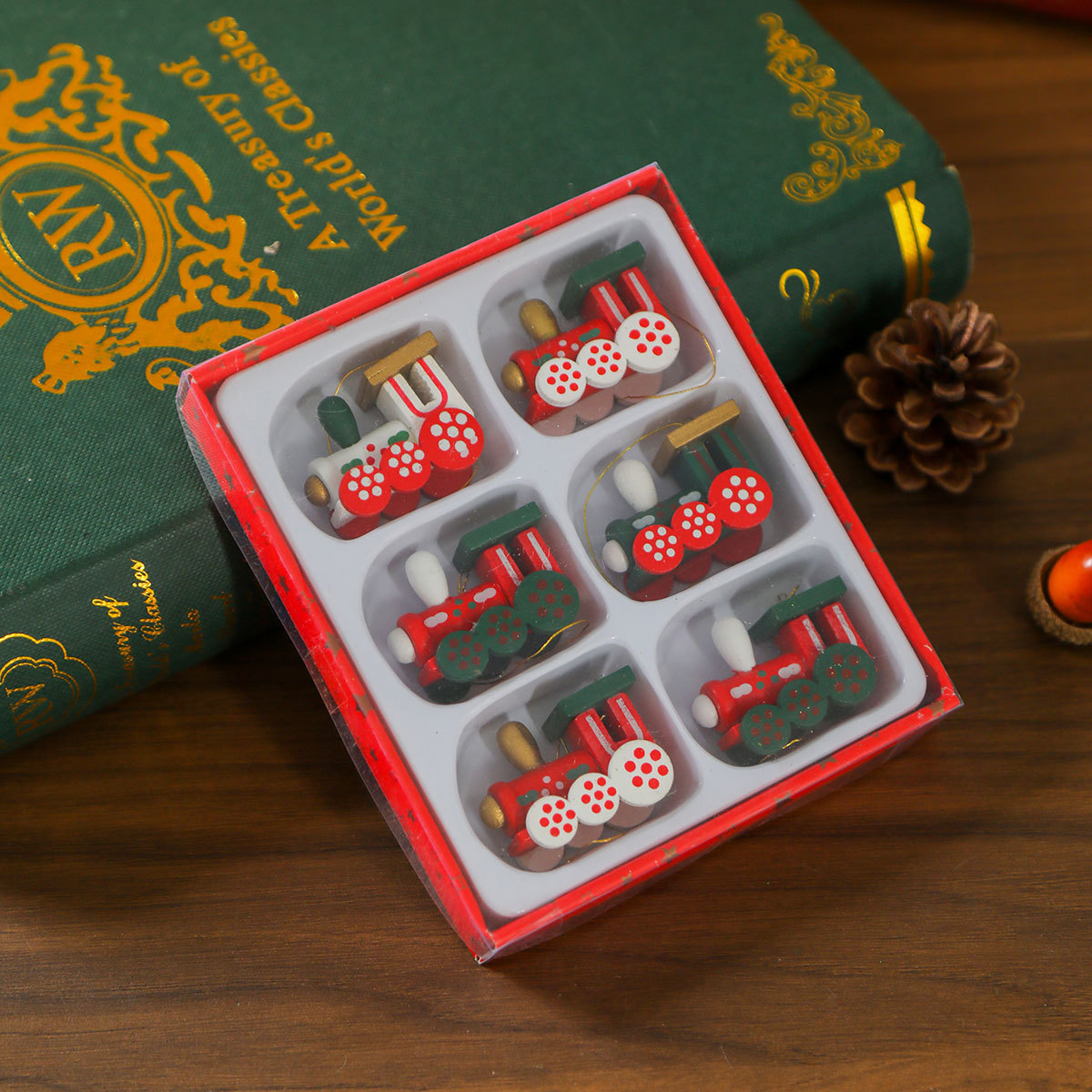 Small gifts in gift boxes, wooden decorations, pendants, accessories, small Christmas tree pendants