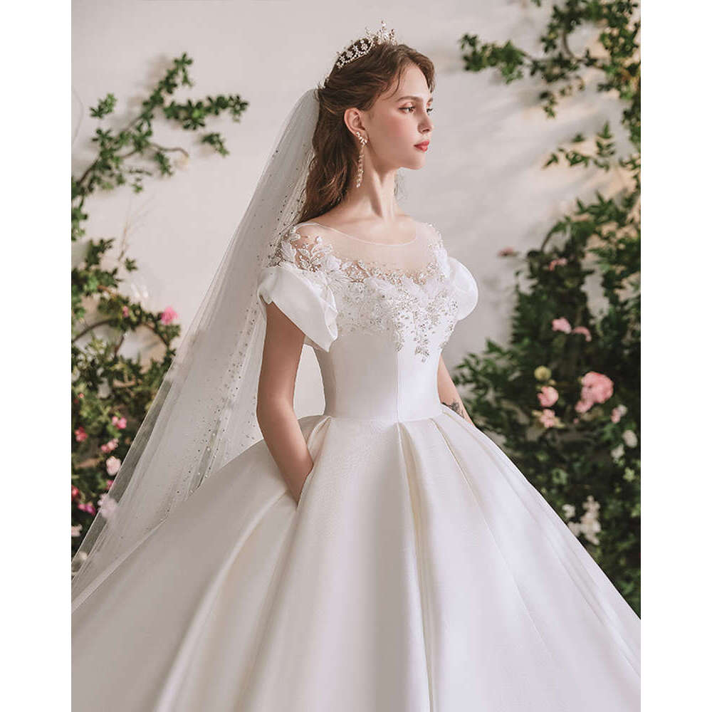 New Arrivals O-Neck Short Sleeve Zipper Up Back Beading Appliques wers Best France Satin Ball Gown Wedding Dress With Pockets