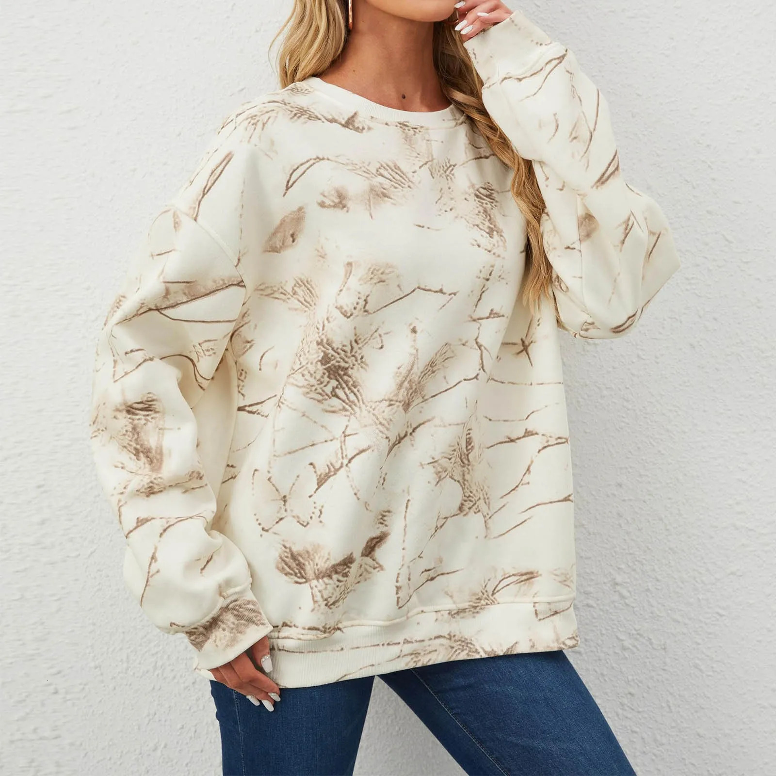 Womens sports shirt 3D maple leaf full print real estate hooded sweatshirt round neck long sleeved hooded sweatshirt graphic Y2k clothing 241011