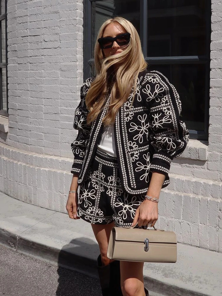 Fashion floral printed cotton quilted jacket for women O-neck long sleeved single chest loose fit jacket for women autumn style womens clothing 240927