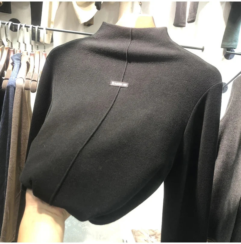 Harajuku half turtleneck Casual slim fleece Thick bottoming Tshirt autumn winter velvet Long Sleeve solid T Shirt Women y2k Top 241011
