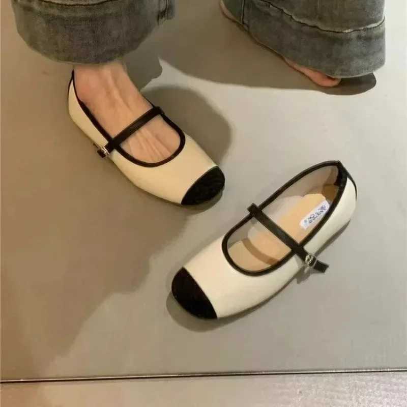 Designer Silver Womens Ballet Apartment Fashion Womens Leisure Soft Bottom Apartment Spring Womens Comfortable Shallow Ballet Shoes Y241011