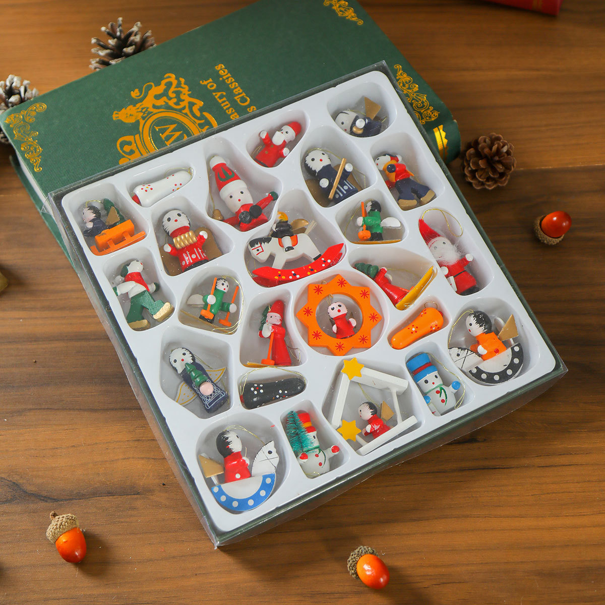 Small gifts in gift boxes, wooden decorations, pendants, accessories, small Christmas tree pendants