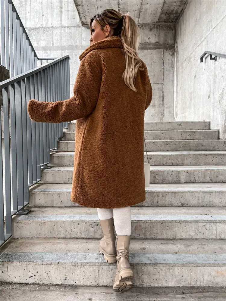 Womens Winter Teddy Woolen Coat Artificial Fur Luxury Collar Open Collar Wool Sweater Warm Retro Medium Pants Size 5XL Sherpa Sweater W241010