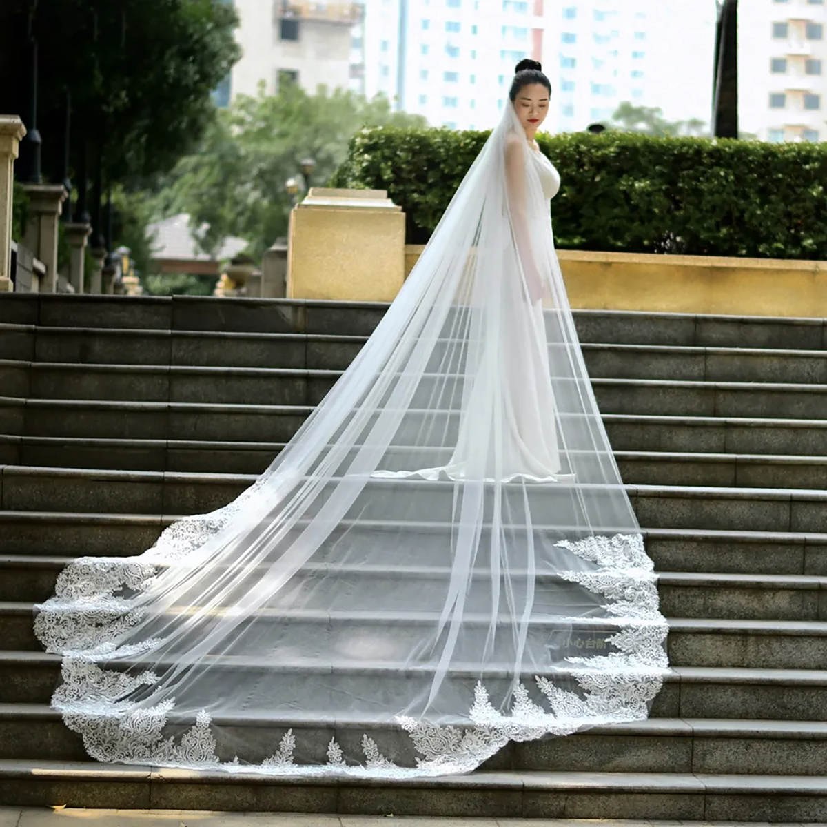 Simple Wedding Veil Appliques One Layer Long Cathedral Length Veils Applique Edge Custom Made Bridal Accessories High Quality