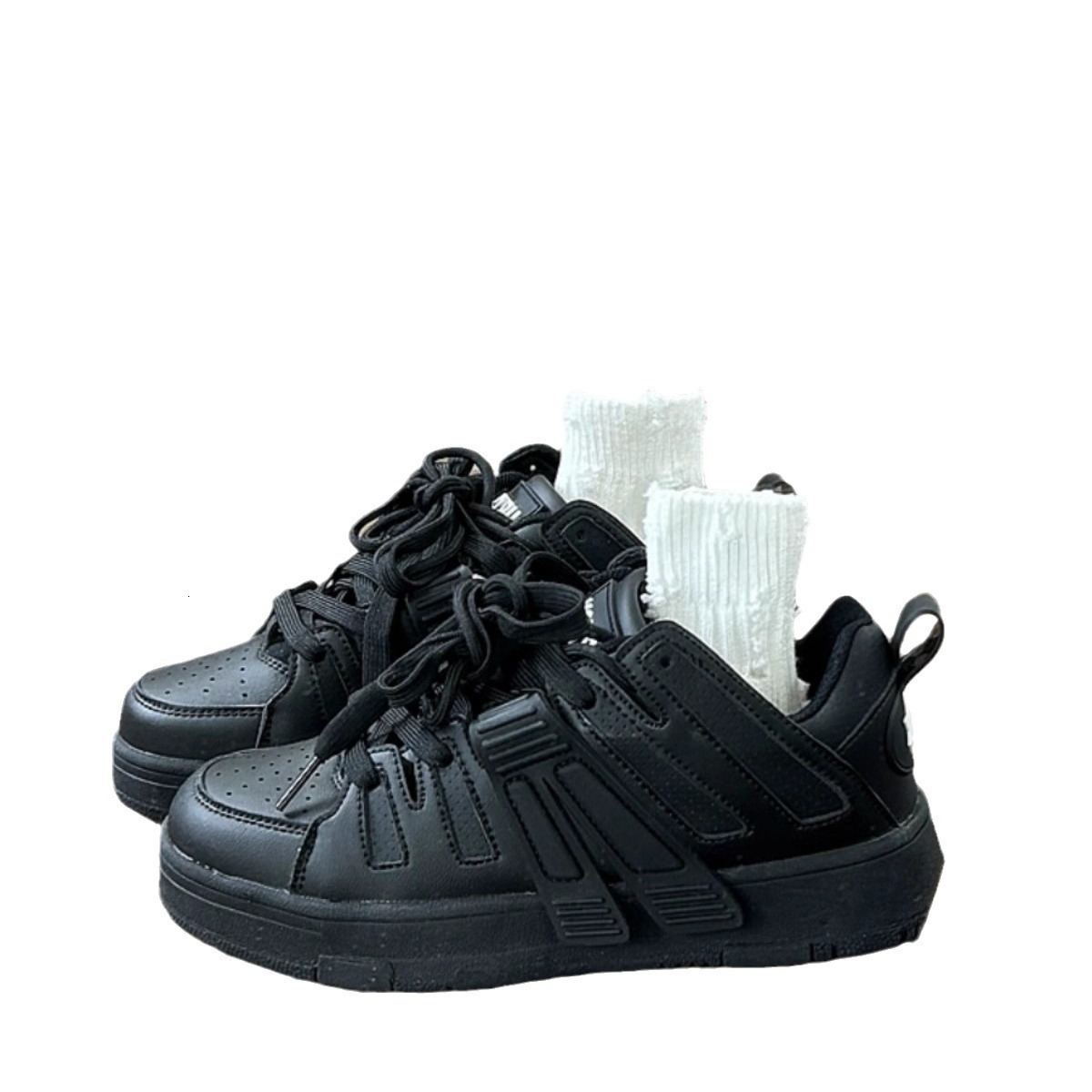 Small niche design sense board shoes women's Instagram trendy Korean version versatile black casual sports shoes 2024 spring new item