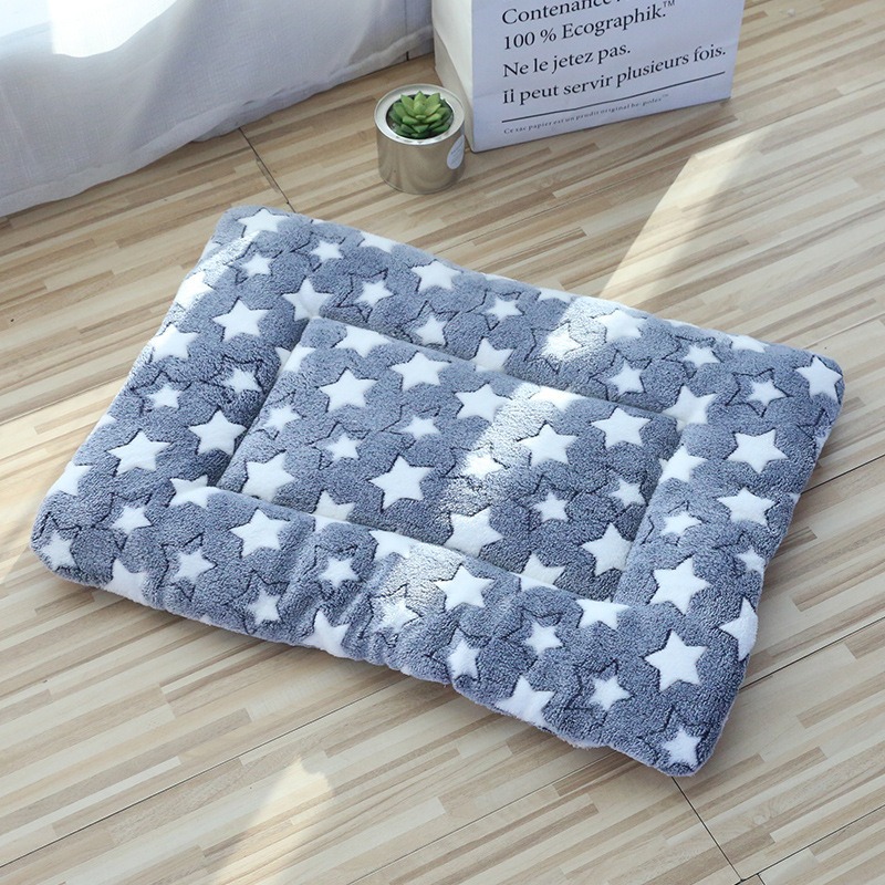 Thick plush pet dog autumn and winter warm nest, cat sleeping mat, kennel mat