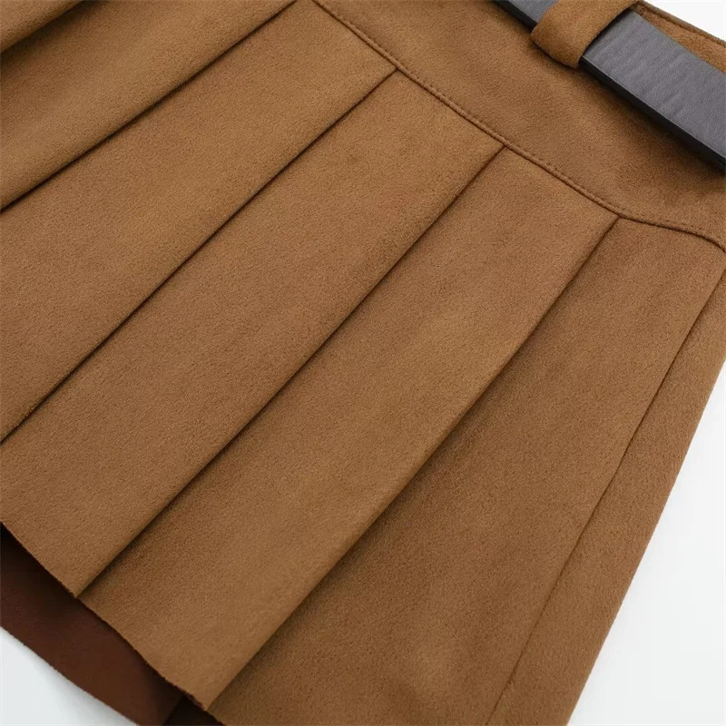 KEYANKETIAN 2024 Womens Suede Pleated Skirt American Retro With Belt Low-Rise Camel Mini Skirt Culottes Y2K Skort 240919