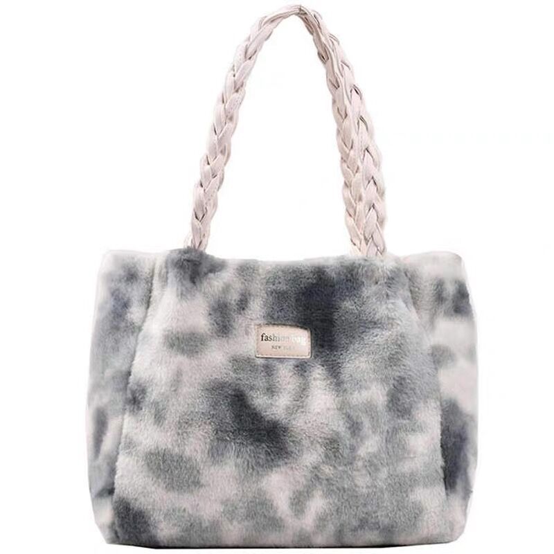 Autumn and winter large capacity fur bag female new class commuter shoulder bag niche everything plush Tote bag
